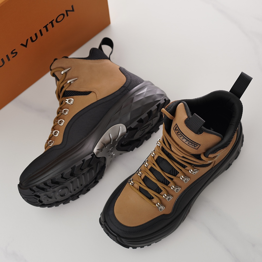 Louis Vuitton LV Discovery Ankle Boot   - 