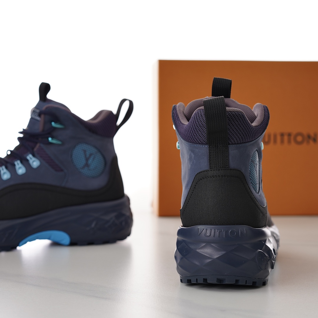 Louis Vuitton LV Discovery Ankle Boot   - 
