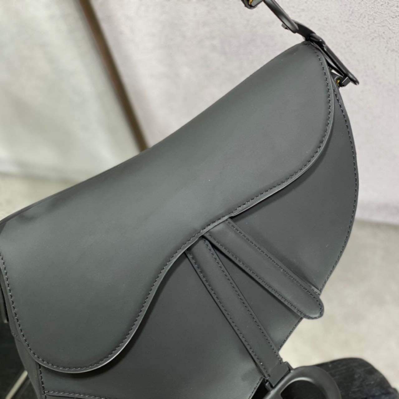 Dior Saddle Bag    25.5-20-6.5cm - 