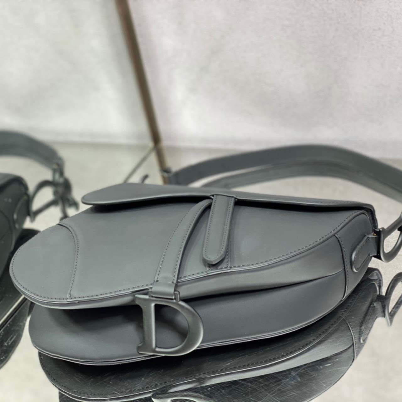 Dior Saddle Bag    25.5-20-6.5cm - 