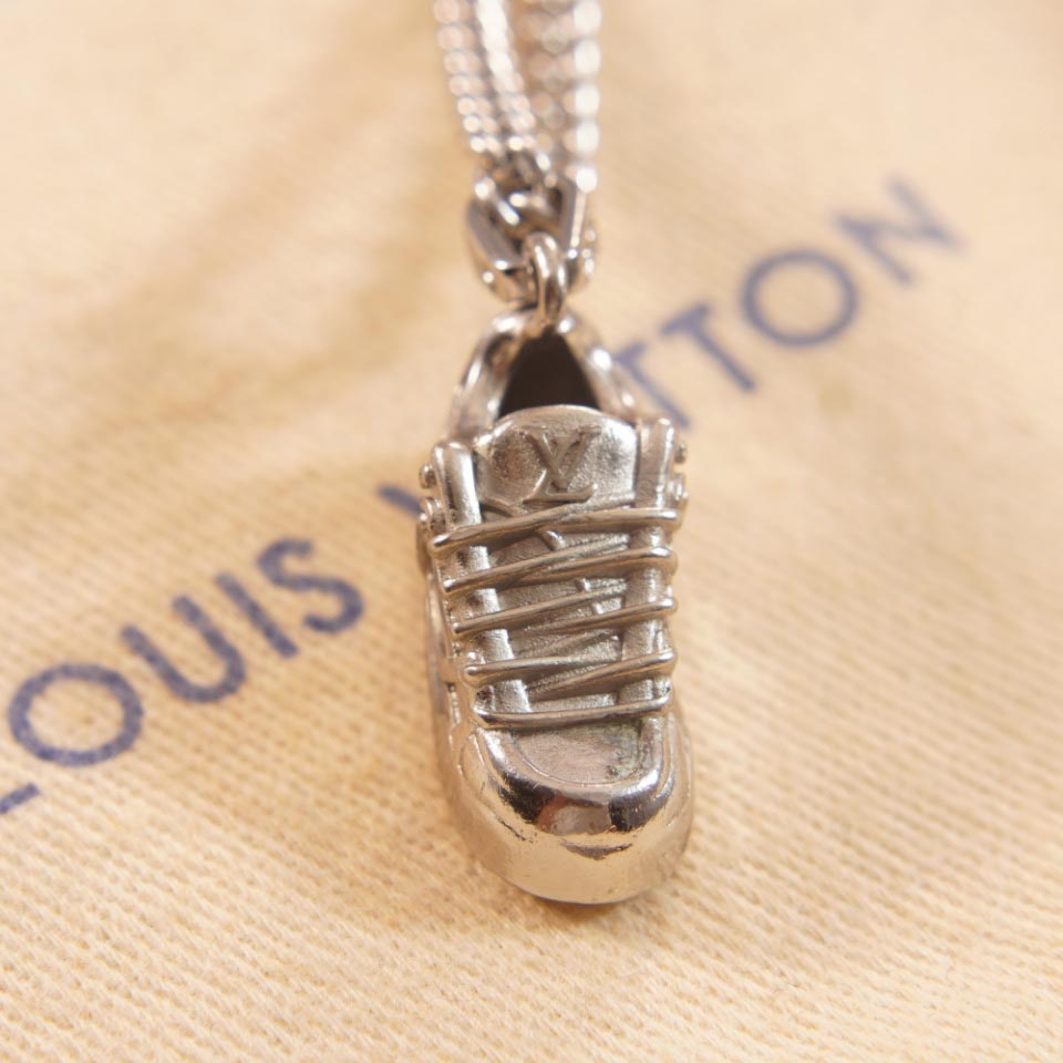 Louis Vuitton LV Trainer Strass Necklace    M01388 - 
