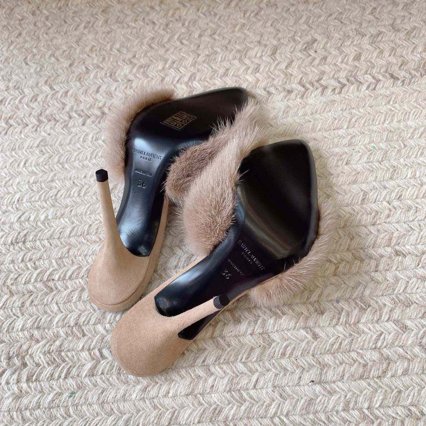 Saint Laurent LA 16 Mules In Animal-Free Fur And Suede  - 