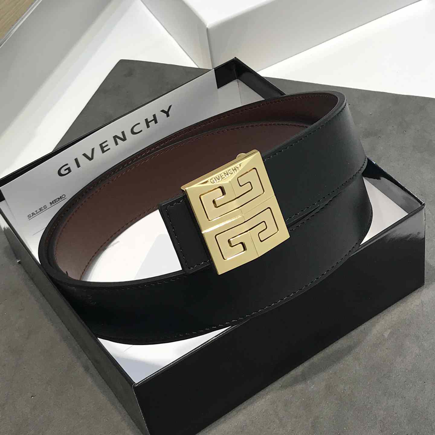 Givenchy 4G Reversible Belt In Leather  - 