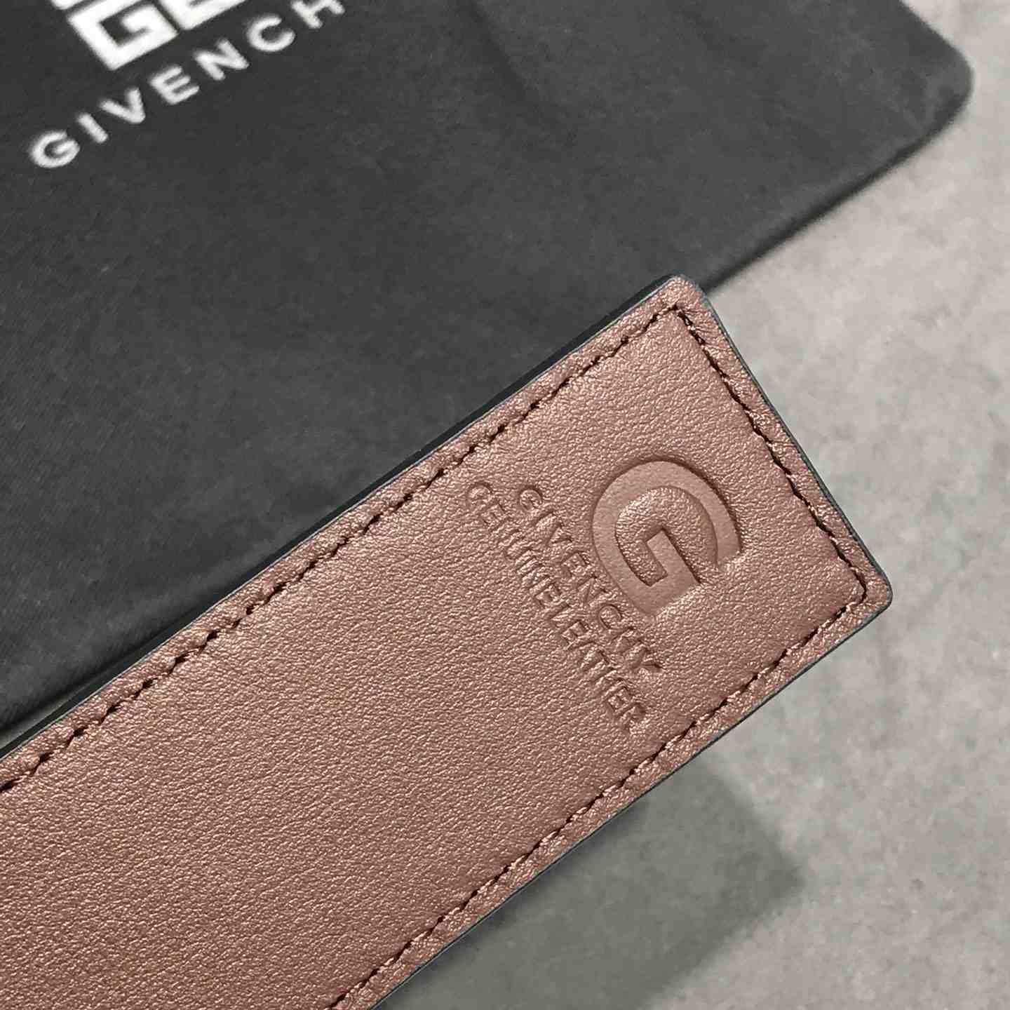 Givenchy 4G Reversible Belt In Leather  - 