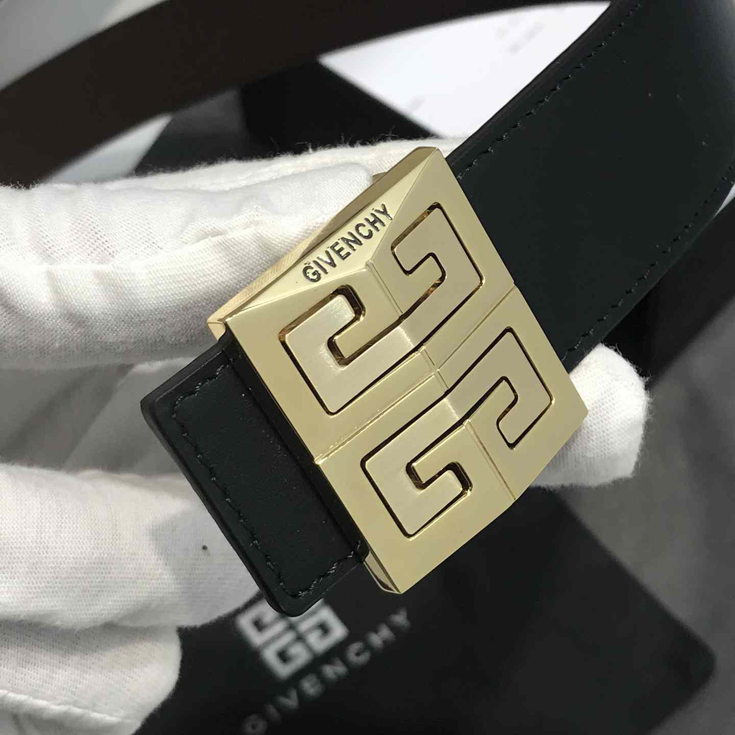 Givenchy 4G Reversible Belt In Leather  - 