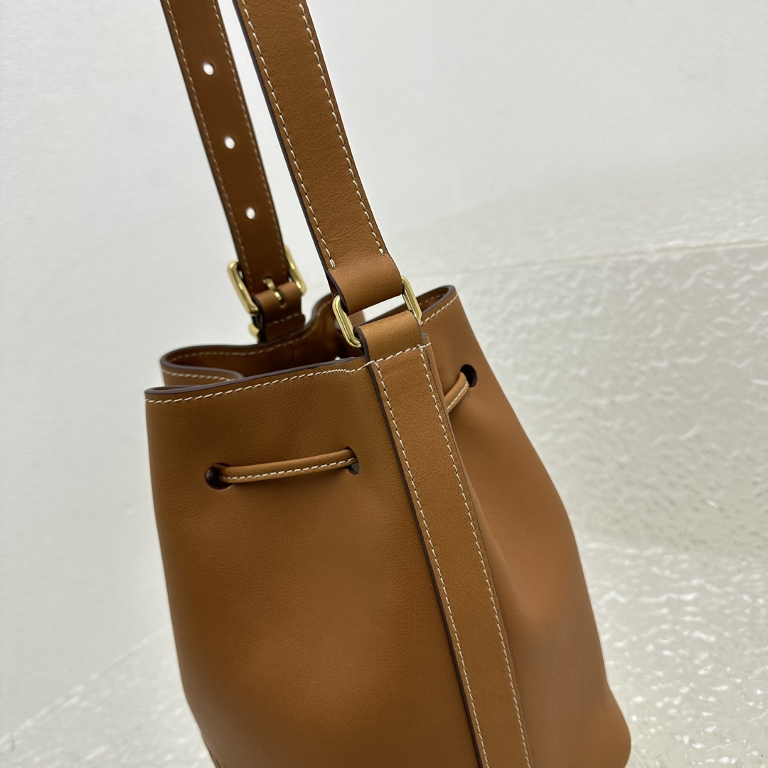 Miu Miu Leather Bucket Bag - 