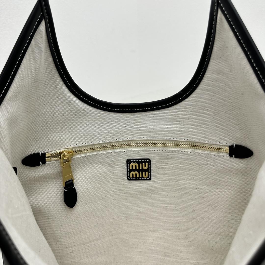 Miu Miu IVY Leather Bag - 