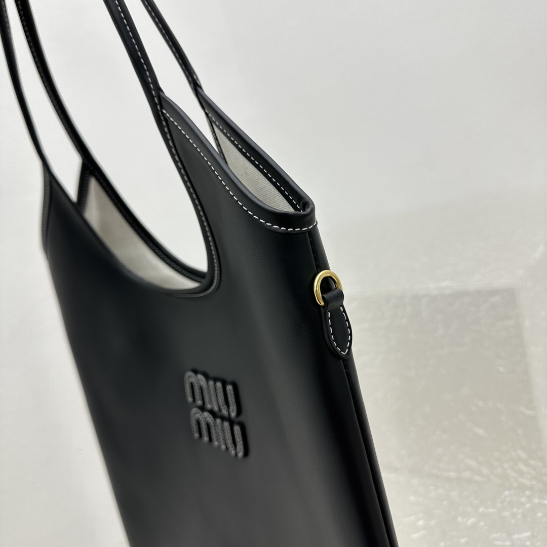 Miu Miu IVY Leather Bag - 