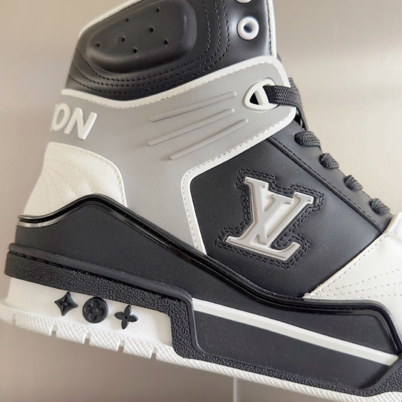 Louis Vuitton LV Trainer Sneaker            - 