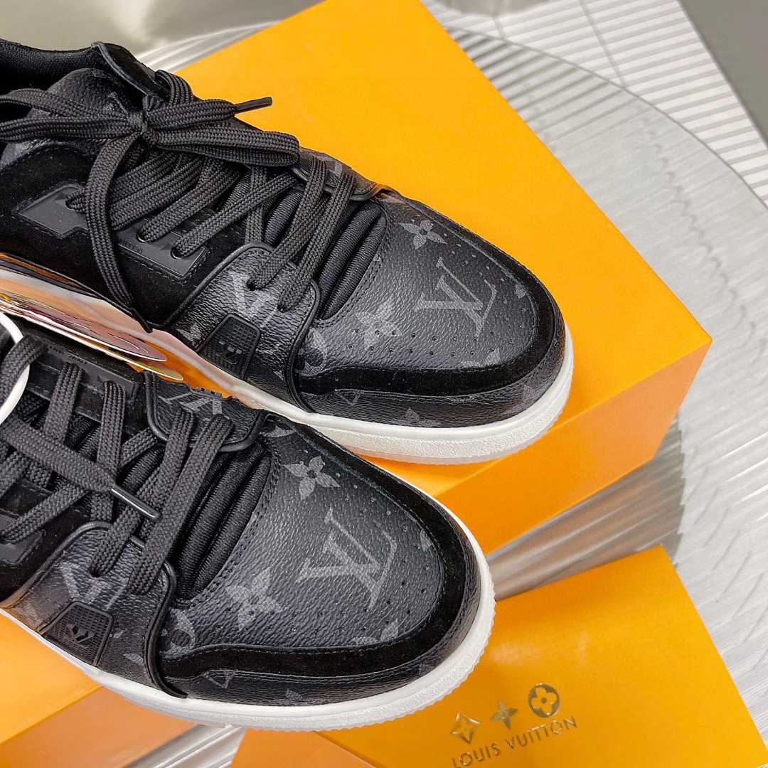 Louis Vuitton Trainer Sneaker(upon uk size) - 