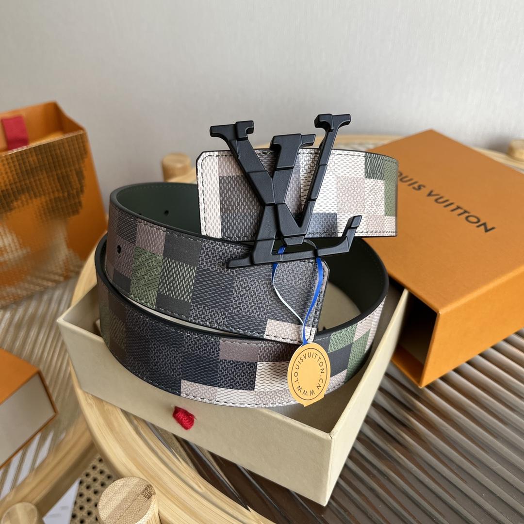 Louis Vuitton LV Mega Pixel 40mm Reversible Belt - 
