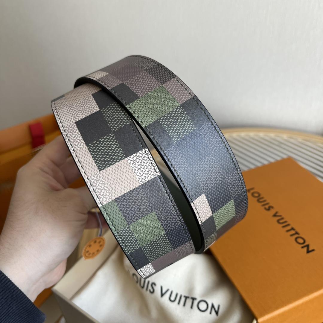 Louis Vuitton LV Mega Pixel 40mm Reversible Belt - 