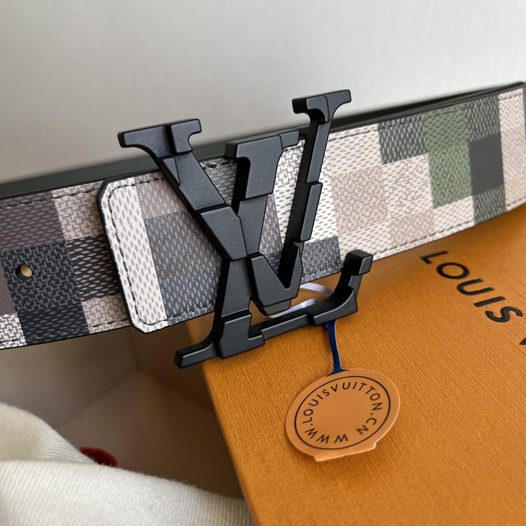 Louis Vuitton LV Mega Pixel 40mm Reversible Belt - 