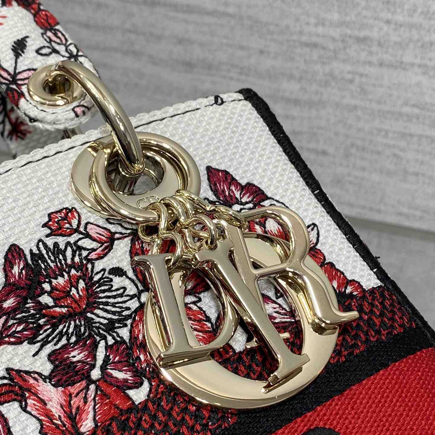 Dior Medium Lady D-Lite Bag - 