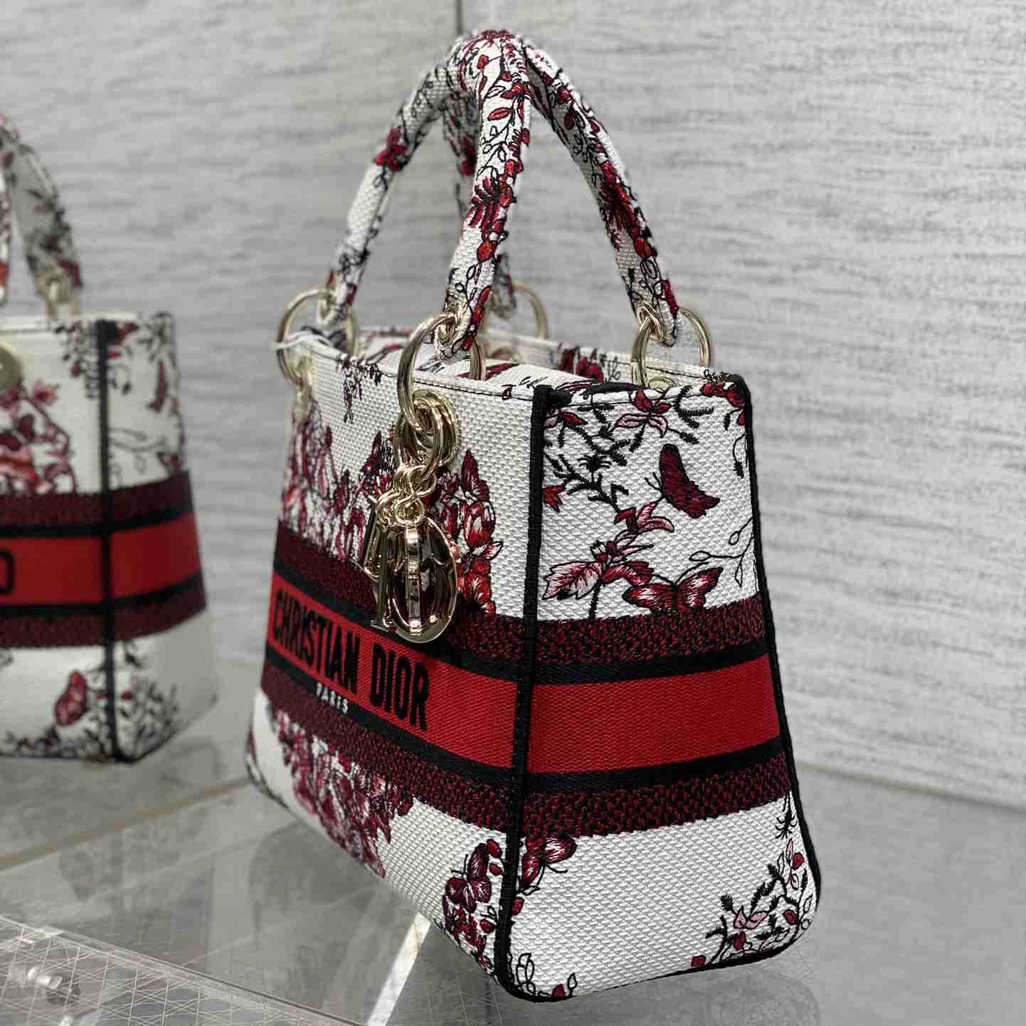 Dior Medium Lady D-Lite Bag - 