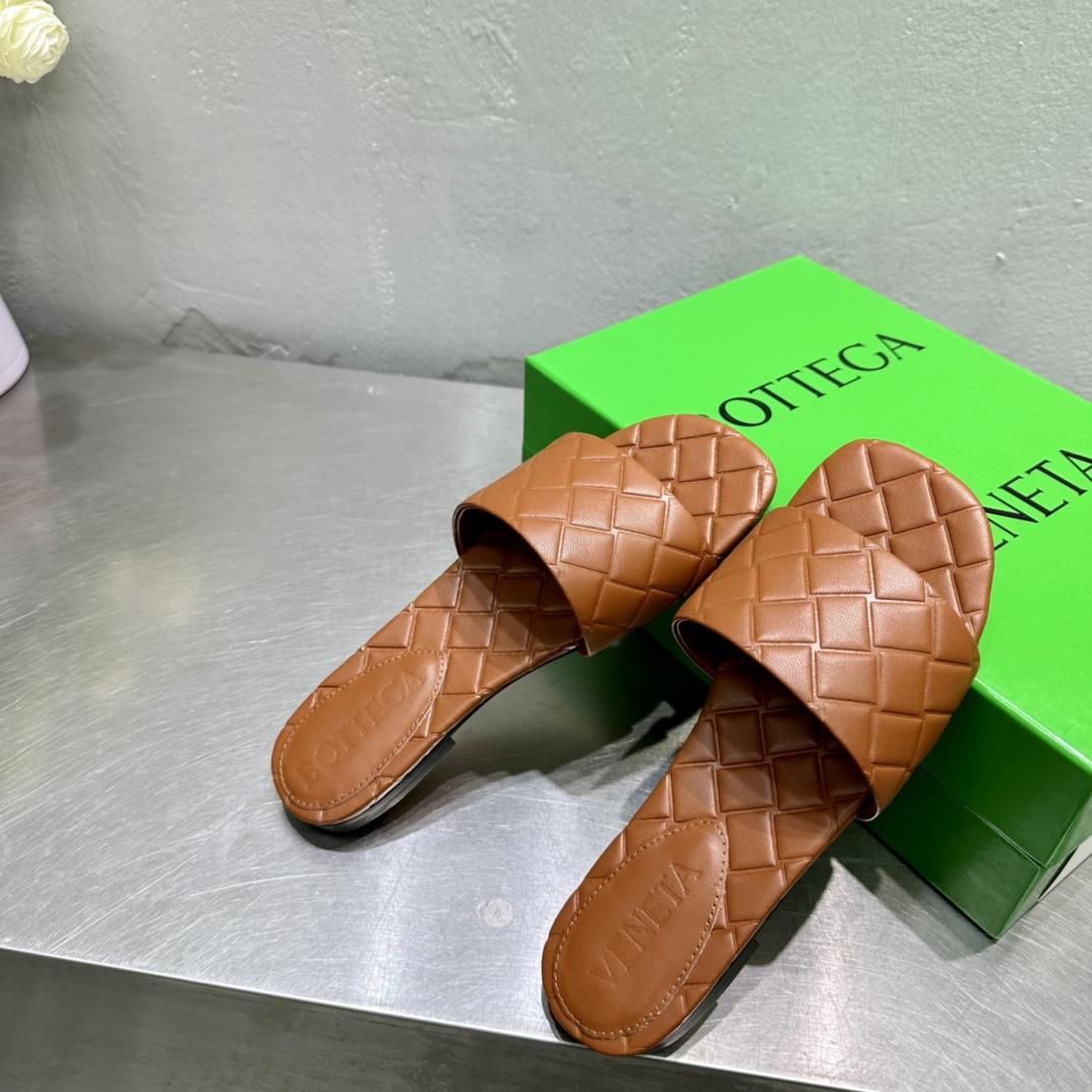 Bottega Veneta Amy Flat Mule - 
