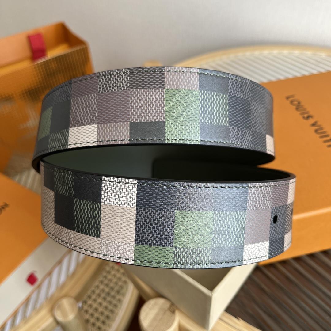 Louis Vuitton LV Mega Pixel 40mm Reversible Belt   M8470V - 
