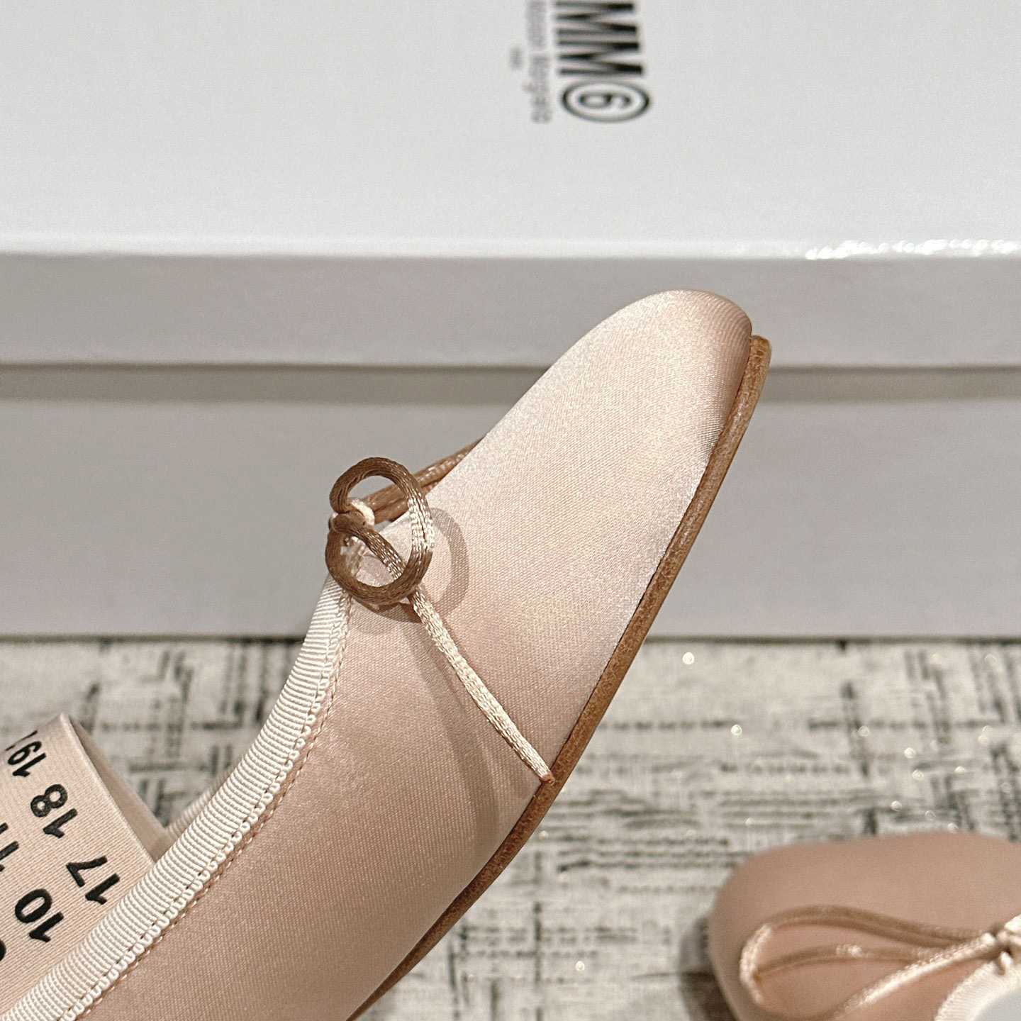 Maison Margiela MM6 Logo-strap Ballerina Shoes - 