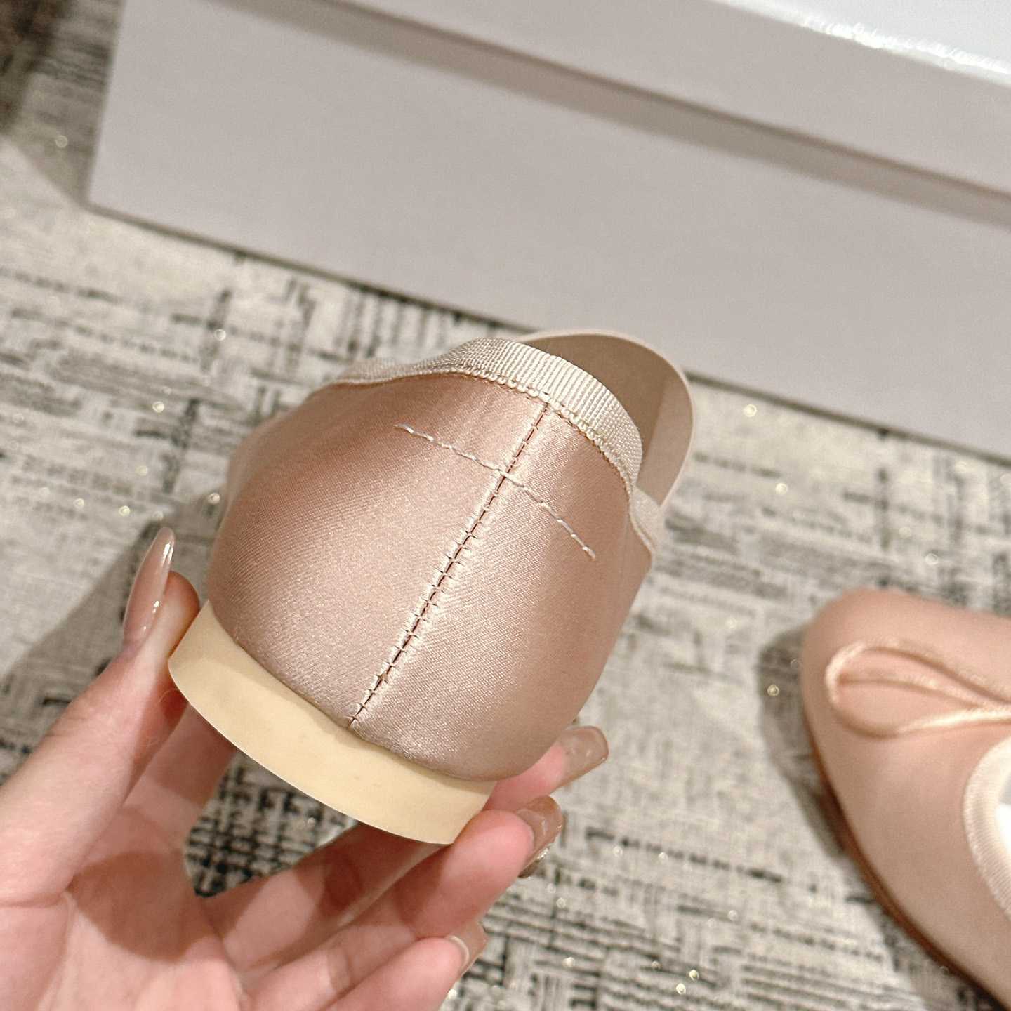 Maison Margiela MM6 Logo-strap Ballerina Shoes - 