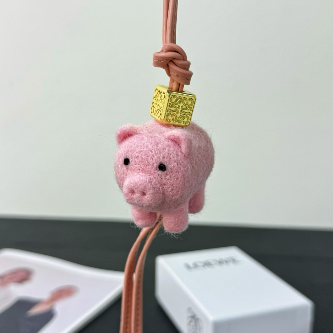 Loewe Pig Charm In Felt - 