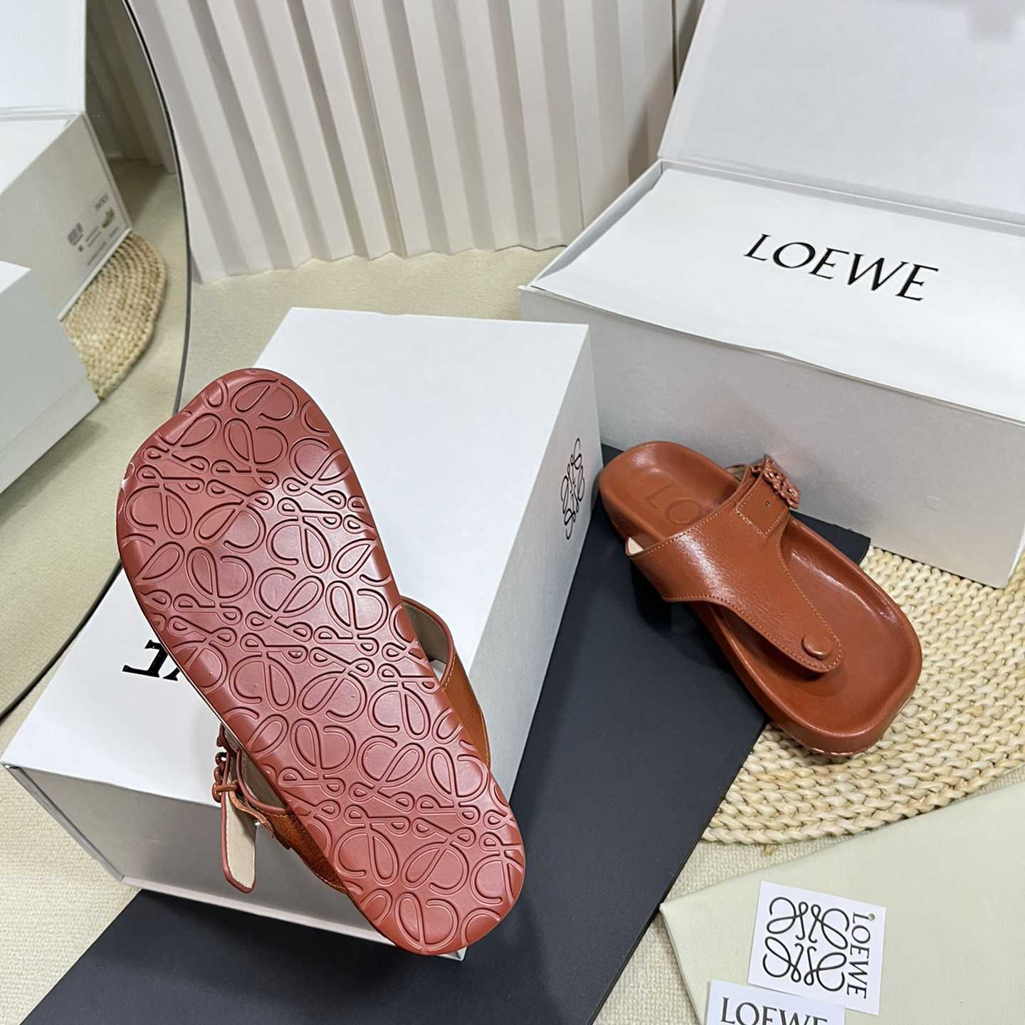 Loewe Anagram Ease Sandal In Kidskin - 