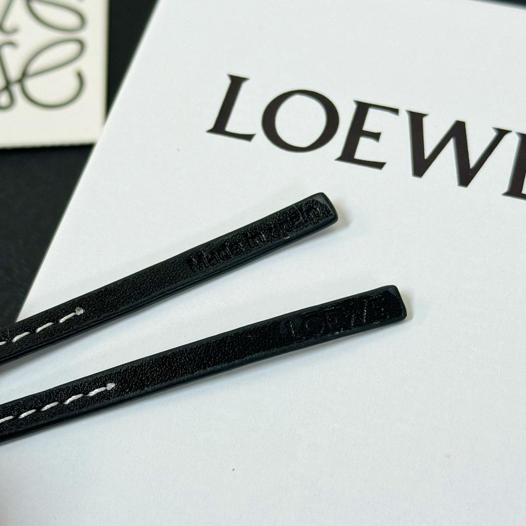 Loewe Baby Penguin Charm In Felt And Calfskin - 