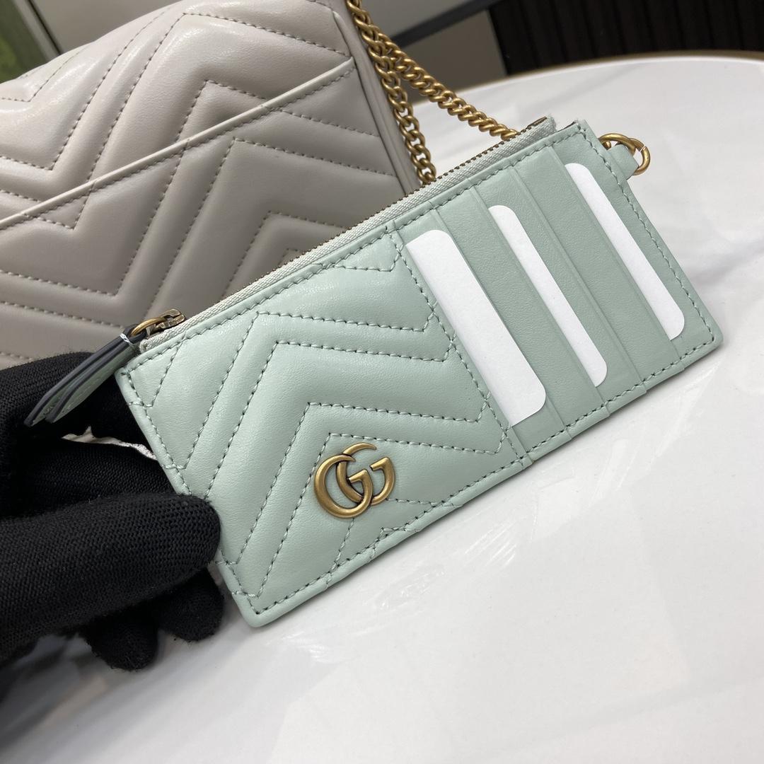 Gucci GG Marmont Mini Bag (21x 12x 5cm) - 