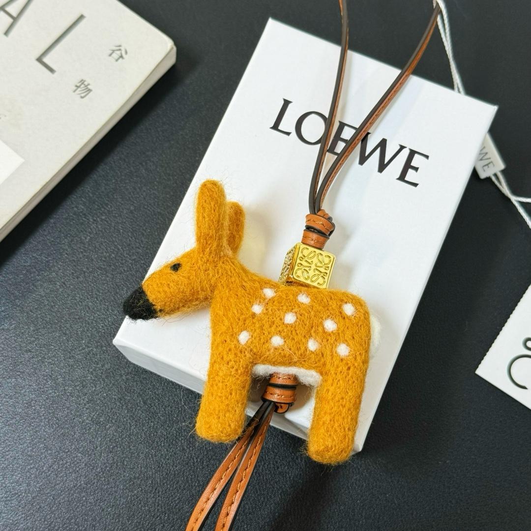Loewe Deer Charm In Felt And Calfskin - 