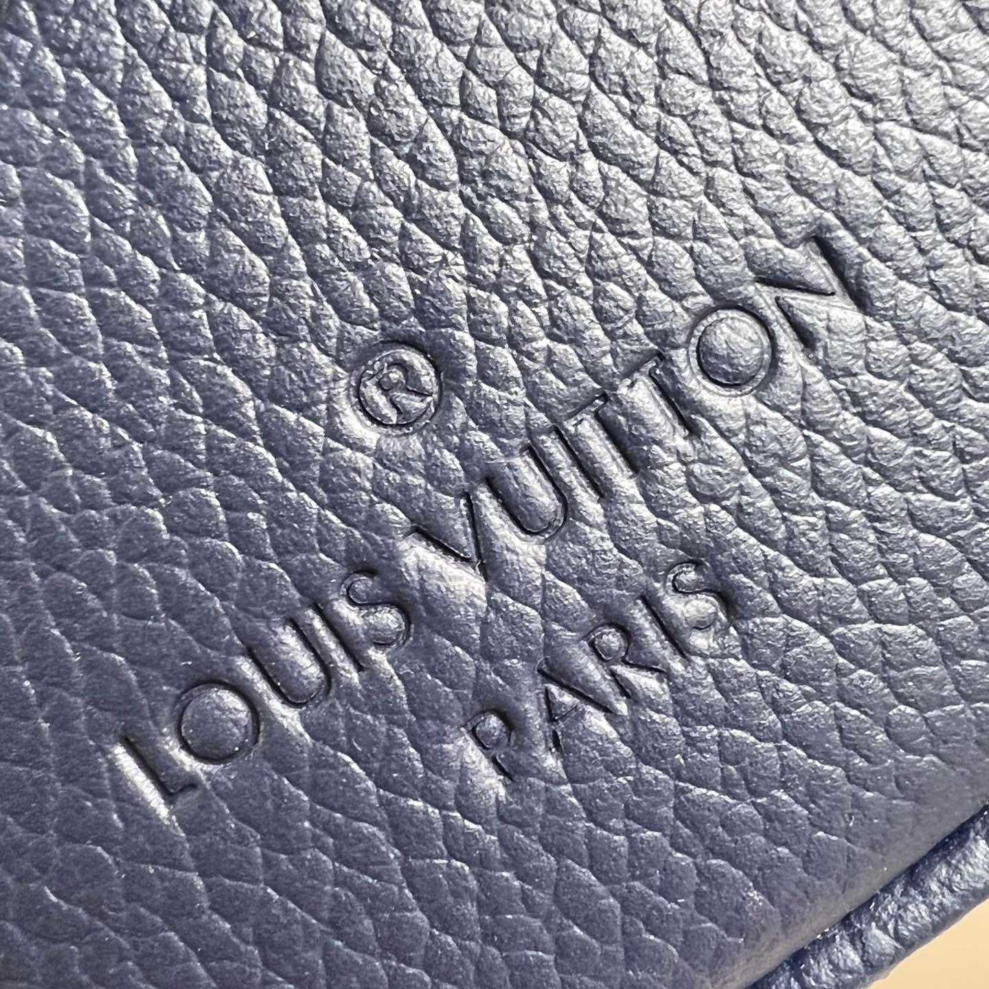 Louis Vuitton Speedy Bandouliere 20    M47048 - DesignerGu