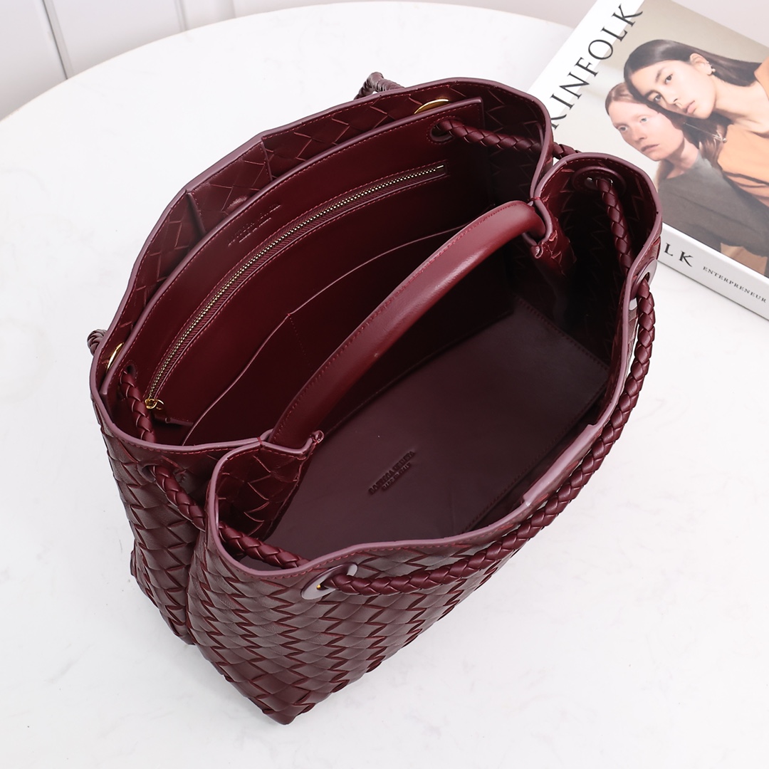 Bottega Veneta Medium Andiamo  32*24*12CM - 