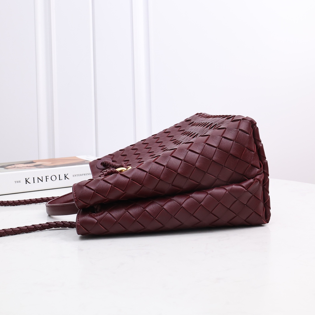 Bottega Veneta Medium Andiamo  32*24*12CM - 