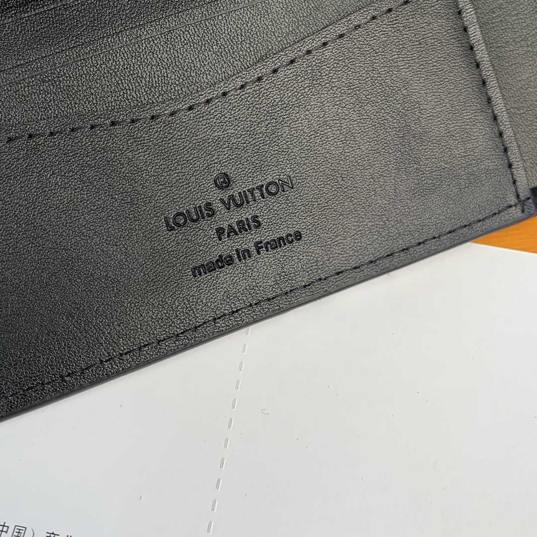 Louis Vuitton Monogram Wallet  M69037 - 