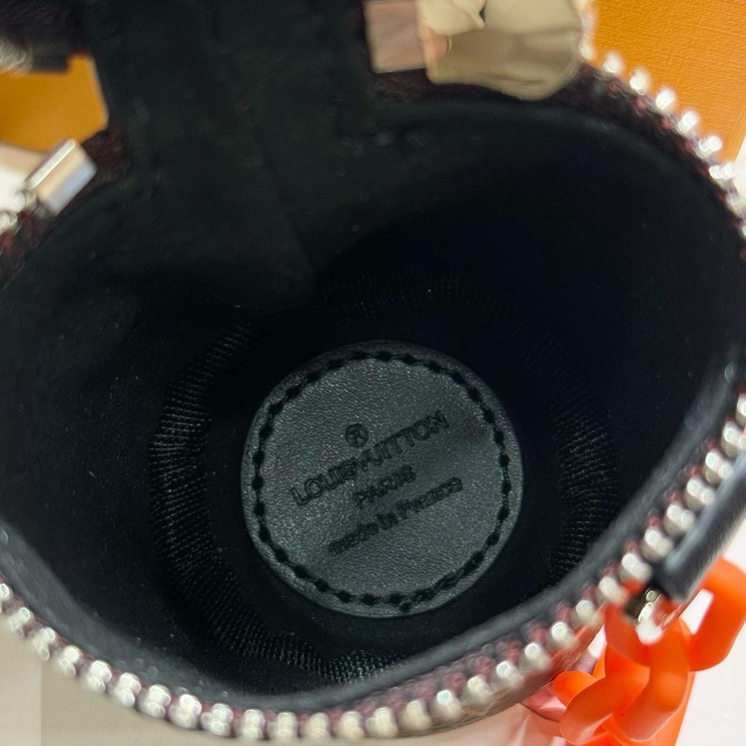Louis Vuitton Monogram Barrel Pouch Bag Charm - 