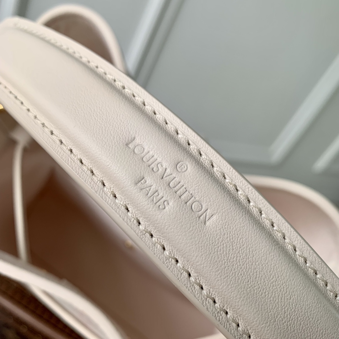 Louis Vuitton Néonoé BB   M24649 - 