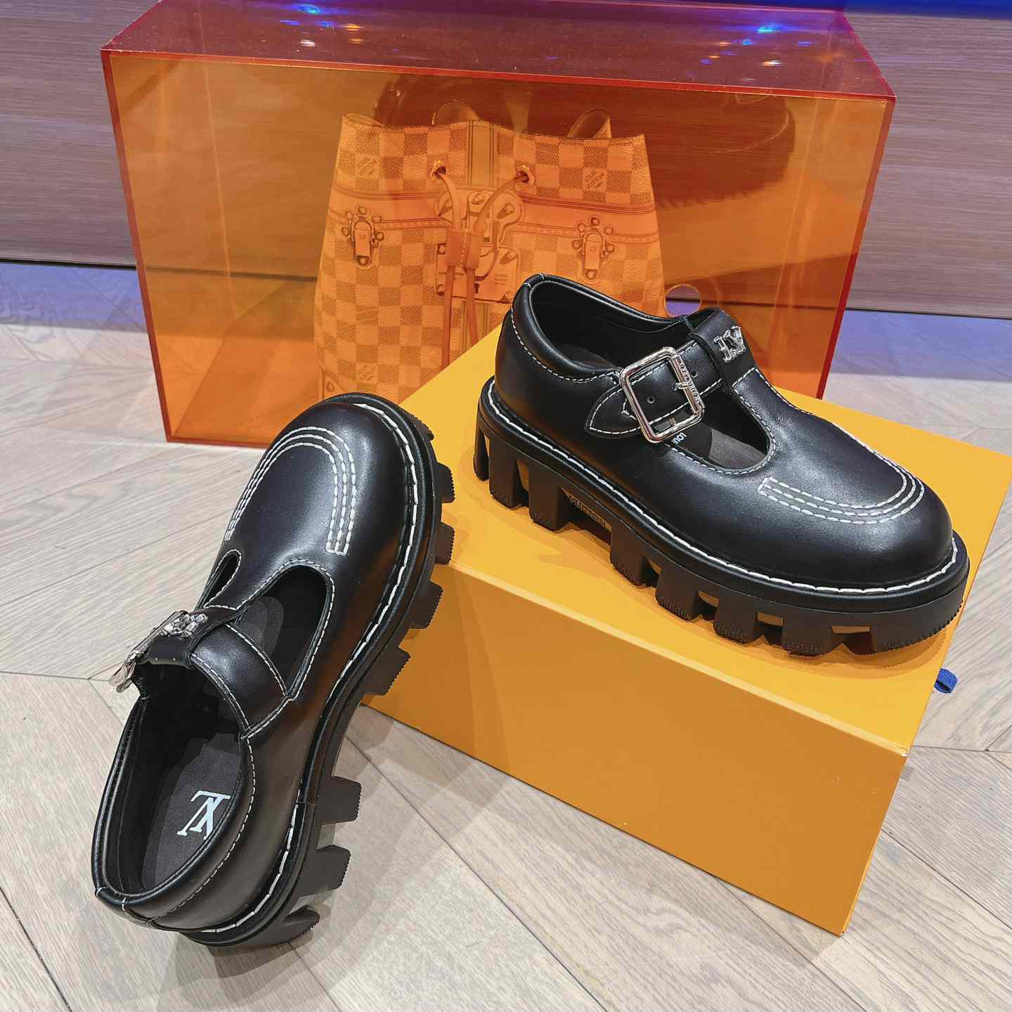 Louis Vuitton LV Checker Mary Jane   1ACNB6 - 