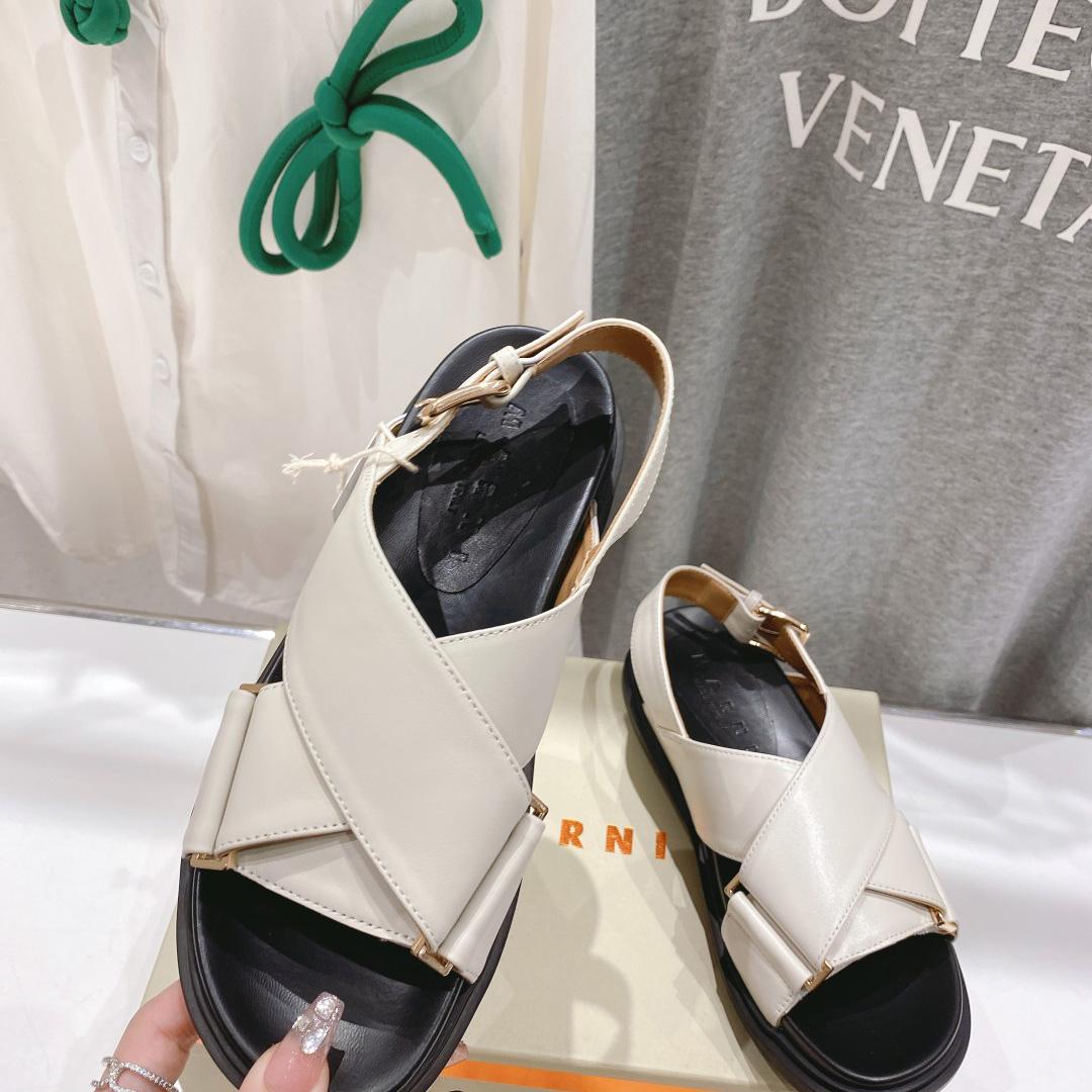 Marni White Leather Fussbett - 