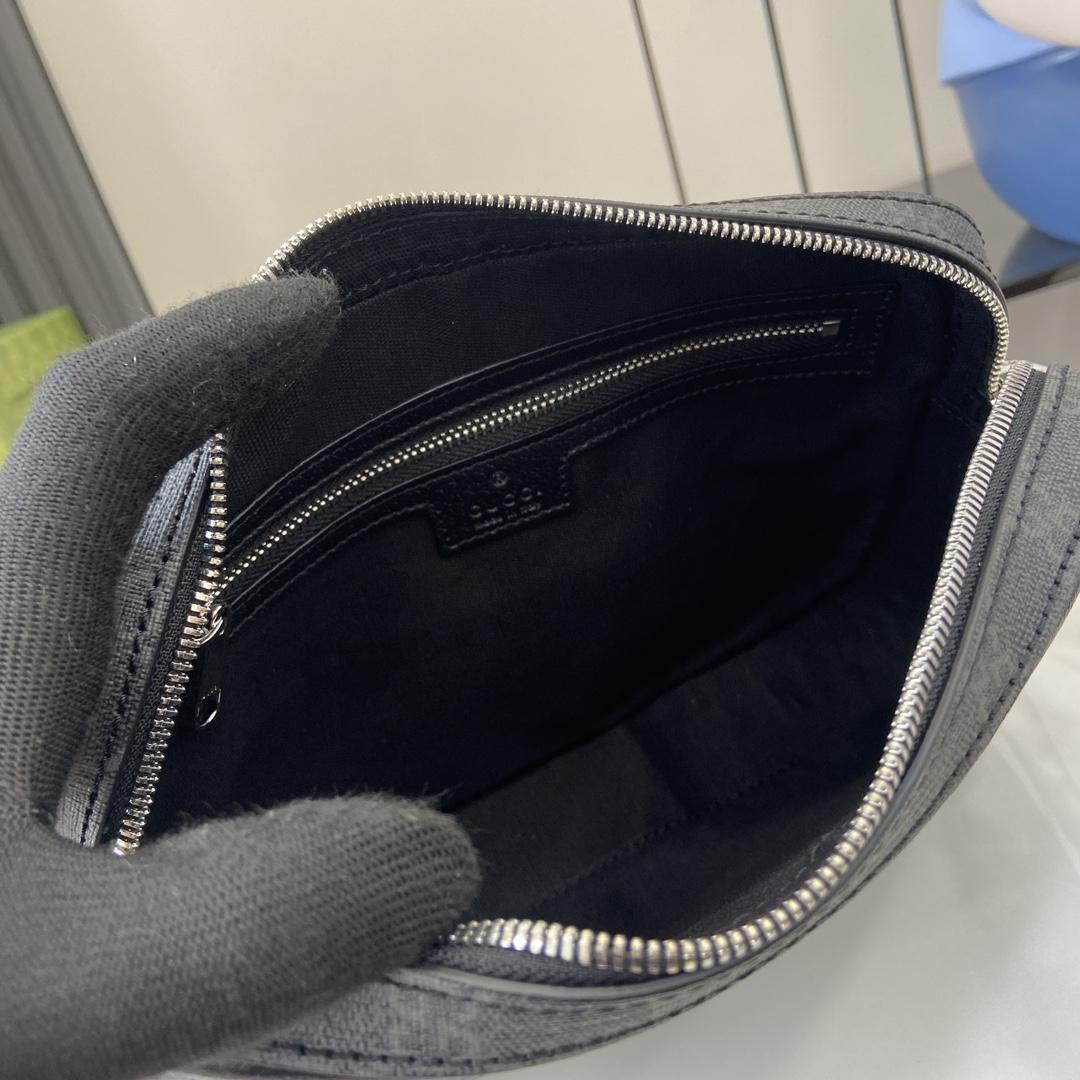 Gucci Small GG Crossbody Bag With Tag - 