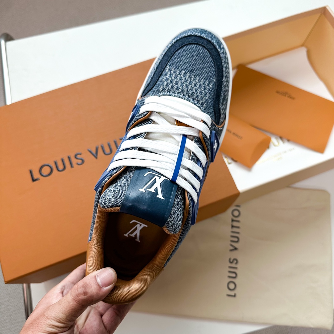 Louis Vuitton LV Trainer Sneaker  1AD6DK - DesignerGu