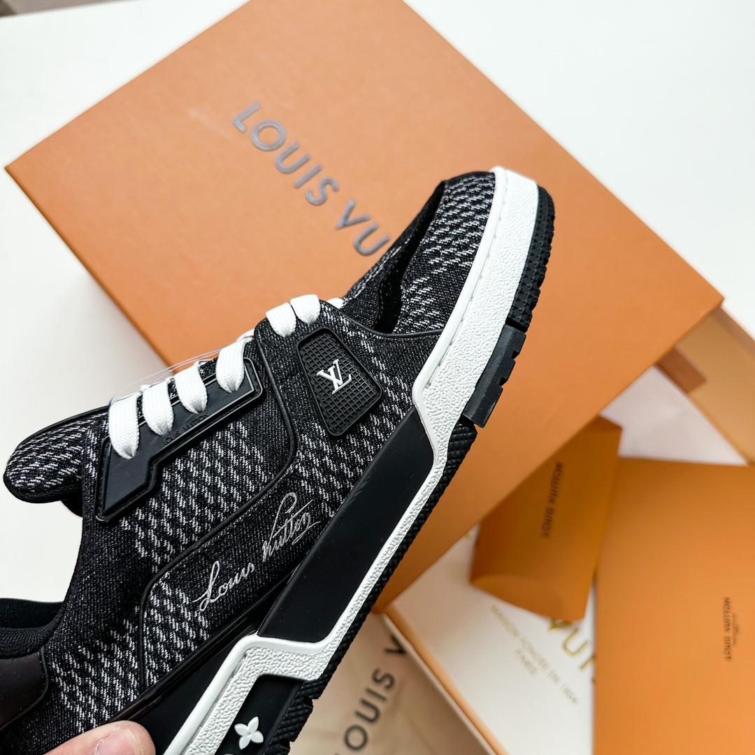 Louis Vuitton LV Trainer Sneaker  1AD6DZ - 