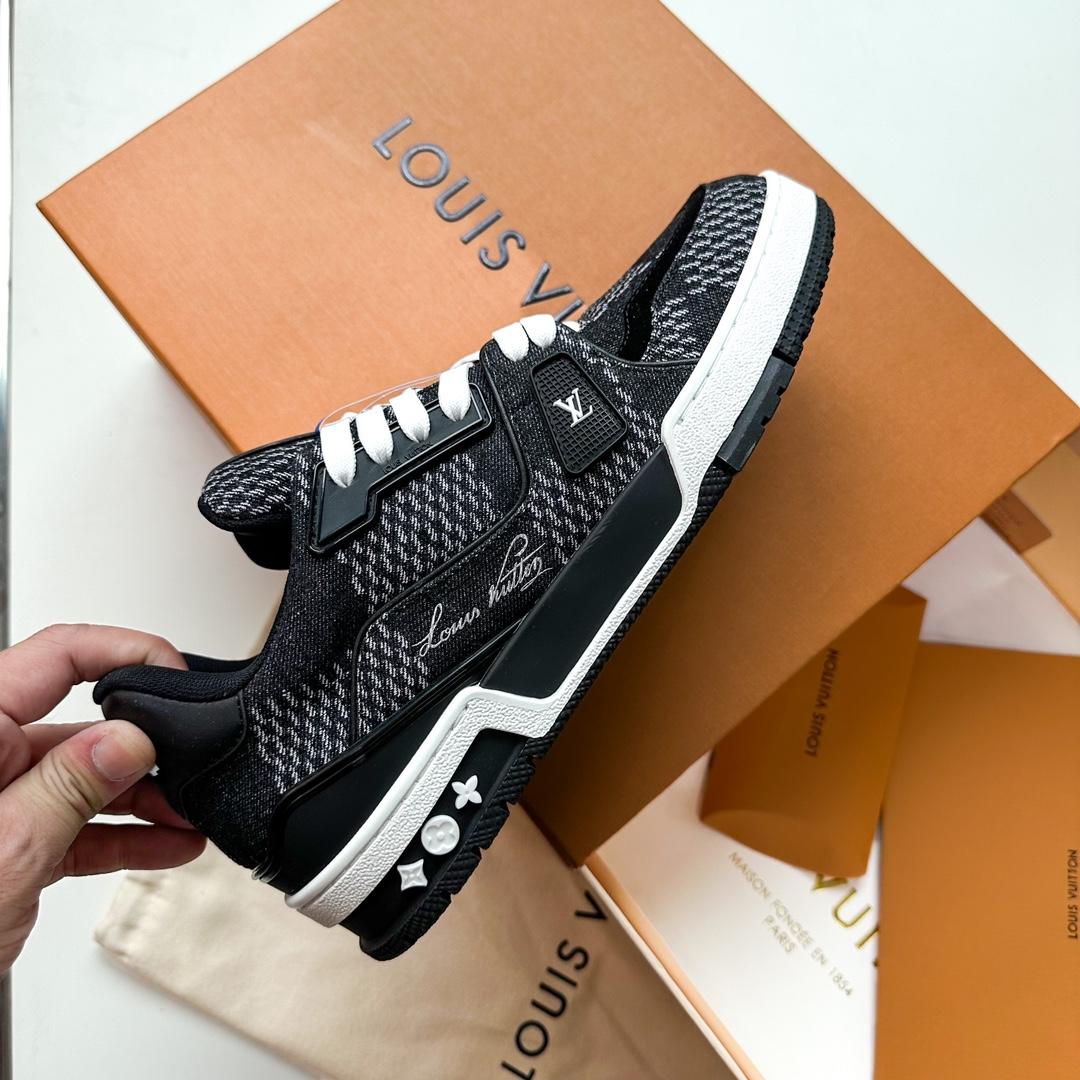 Louis Vuitton LV Trainer Sneaker  1AD6DZ - 