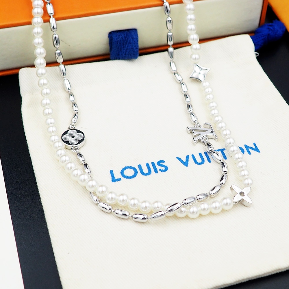 Louis Vuitton Pearls Fusion Necklace   M01781 - 