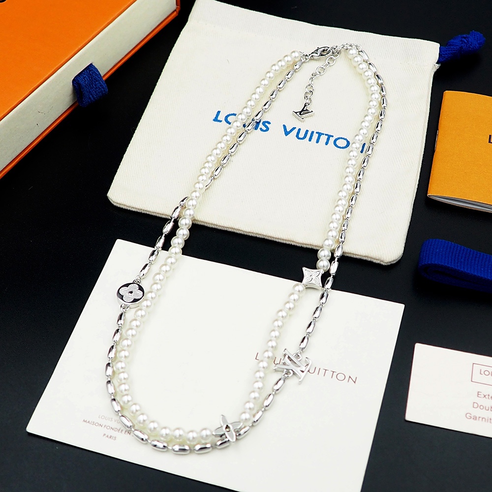 Louis Vuitton Pearls Fusion Necklace   M01781 - 