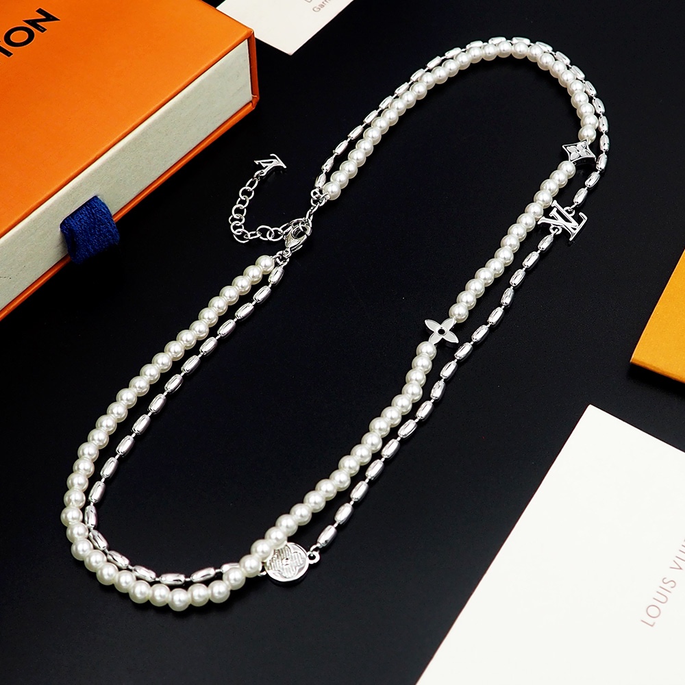 Louis Vuitton Pearls Fusion Necklace   M01781 - 