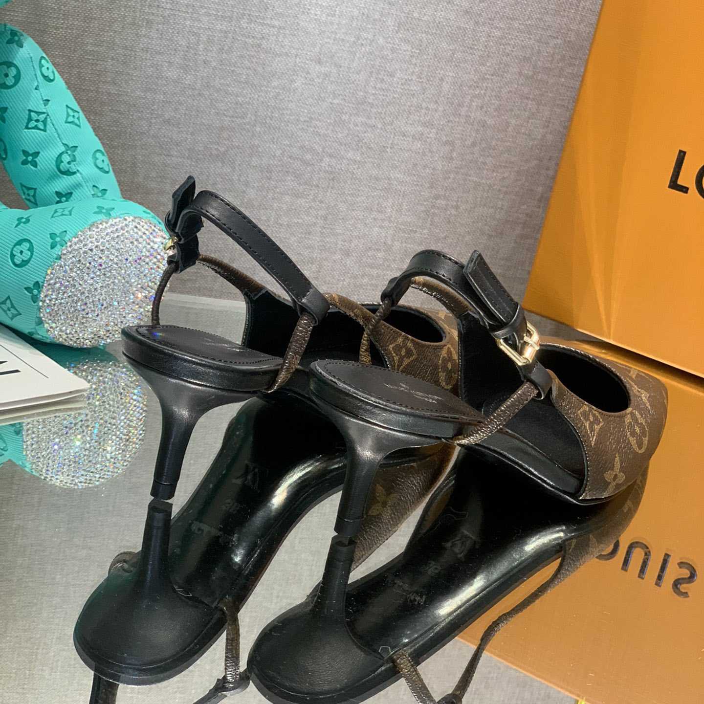 Louis Vuitton Cherie Slingback Pump - 