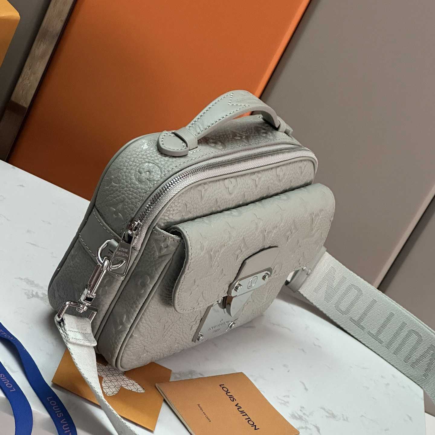 Louis Vuitton S-Lock Messenger  M23152 - 
