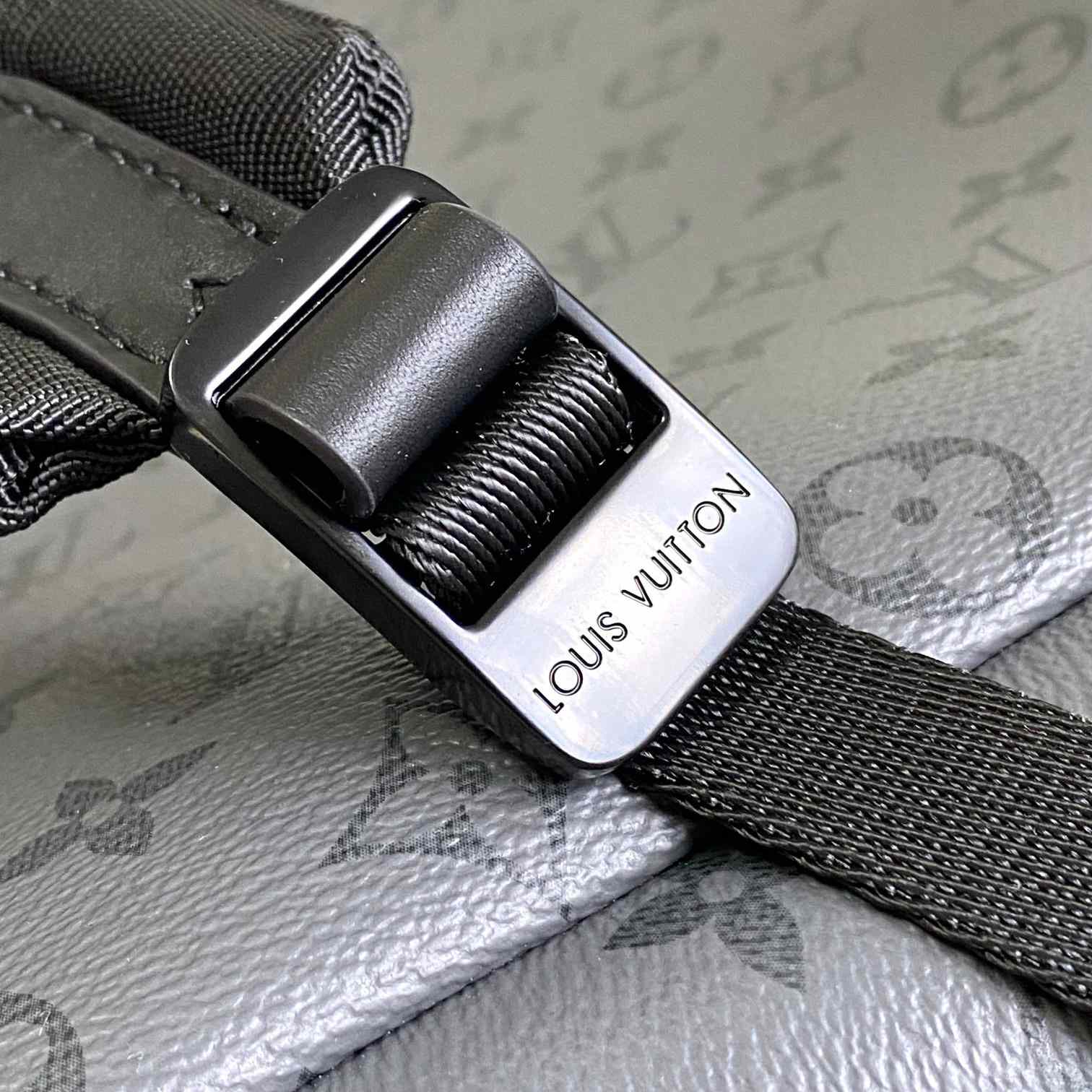 Louis Vuitton Discovery Backpack PM    M11641 - 