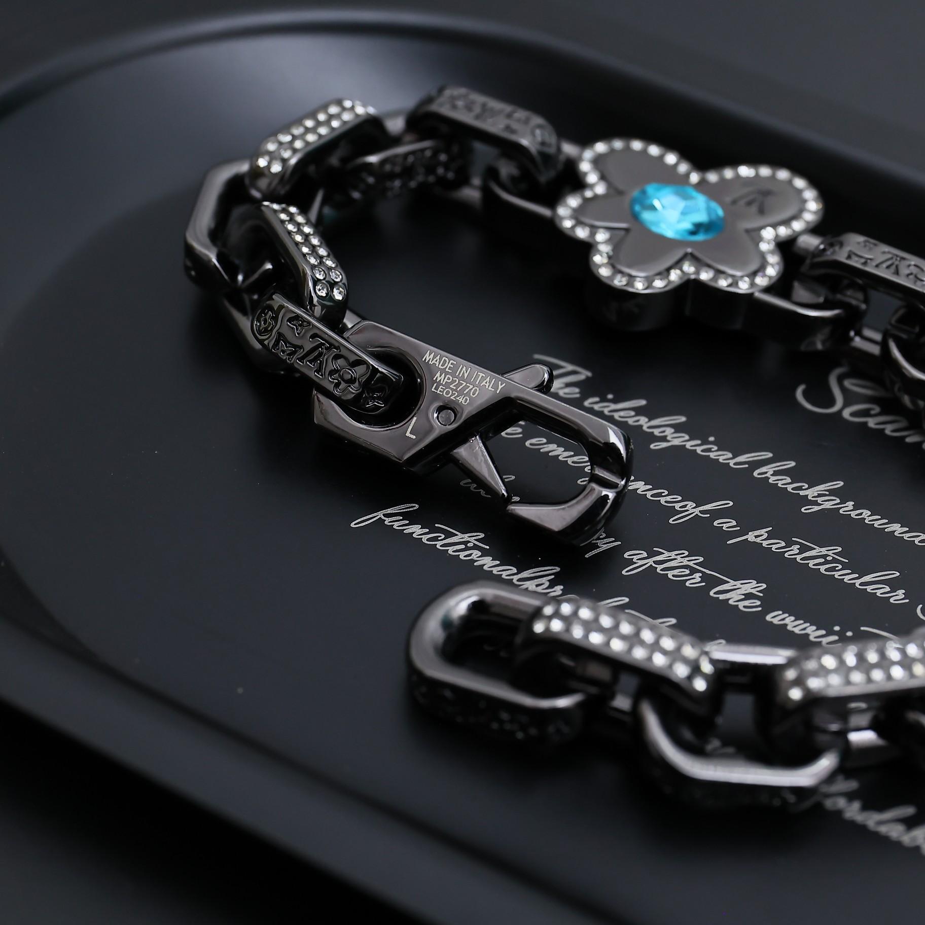 Louis Vuitton Paradise Stone Bracelet   M1594M - 