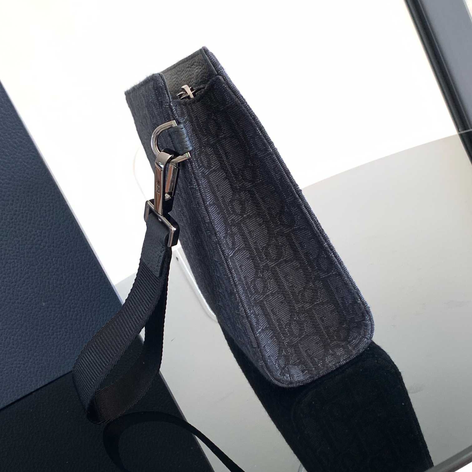 Dior A5 Triangle Pouch - 