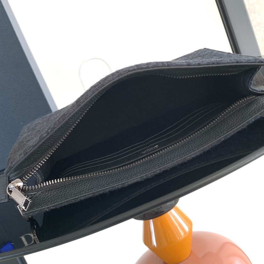 Dior A5 Triangle Pouch - 