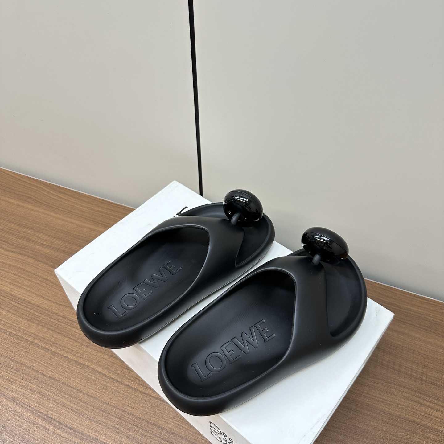 Loewe Paula's Ibiza Bubble Rubber Thong Sandals - 